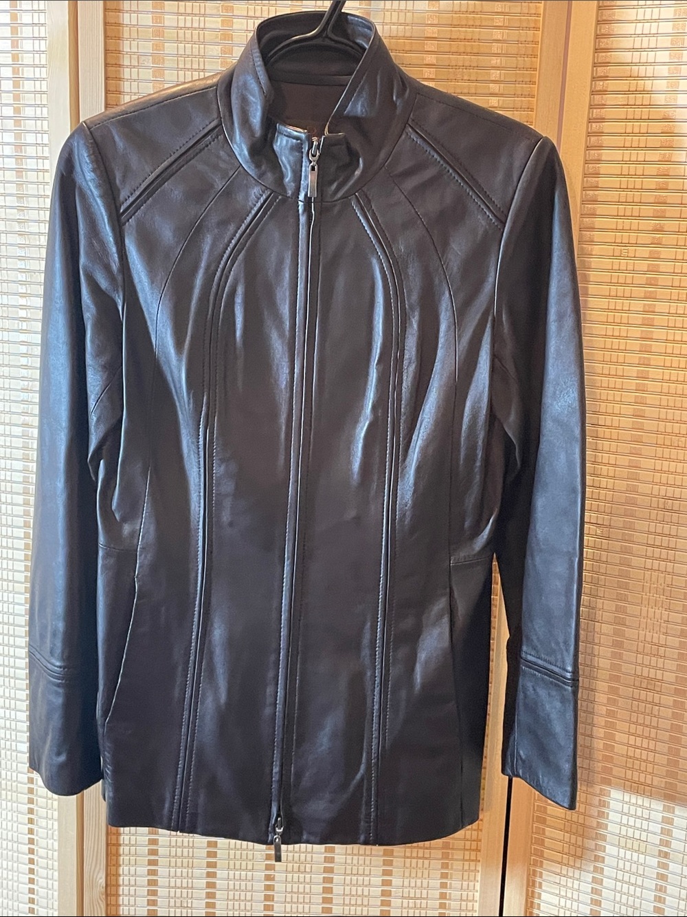 Danier Black Leather Zip-Up Bomber Jacket size XXS